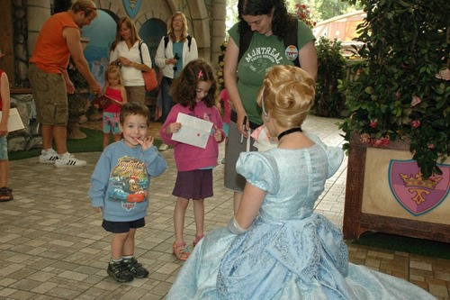 390767_10150558517376900_112467946_n