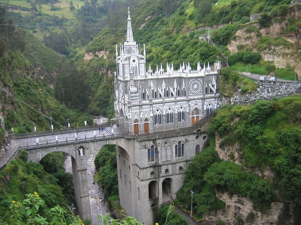 [Church-built-across-a-deep-river-gorge-...-Las-Lajas-Sanctuary-Ipiales-Colombia%255B5%255D.jpg]