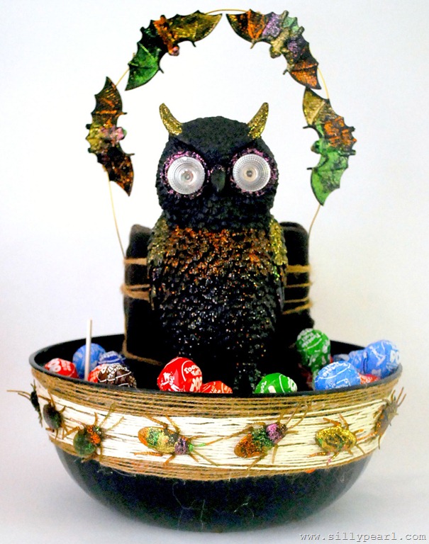 [The%2520Silly%2520Pearl%2520Handmade-Creepy%2520Creatures%2520Halloween%2520Candy%2520Bowl%255B4%255D.jpg]