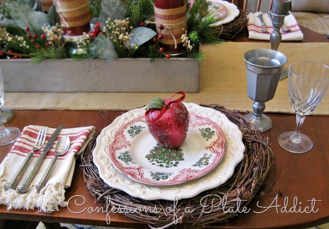 [CONFESSIONS%2520OF%2520A%2520PLATE%2520ADDICT%2520Farmhouse%2520Christmas%2520Tablescape9%255B2%255D.jpg]