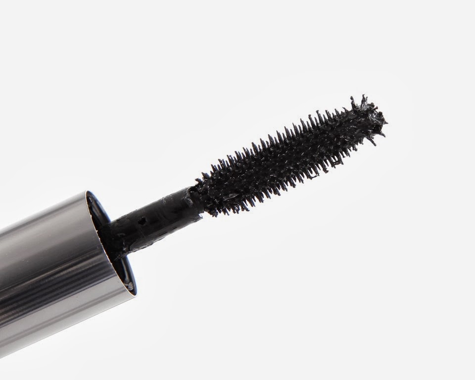 [benefit%2520they%2527re%2520real%2520mascara%2520review%2520brush%255B4%255D.jpg]