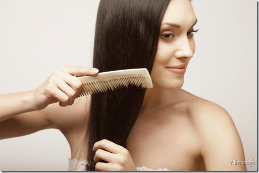 Escovando o cabelo