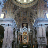 Interno_della_Chiesa_del_Gesù_Nuovo.jpg