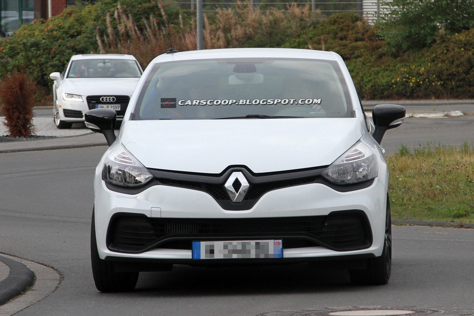 [2013-Renault-Clio-RS200-1%255B4%255D.jpg]