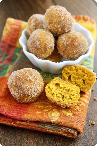 Baked Pumpkin Donut Holes – Soft, buttery baked donut holes with cinnamon sugar, made in a mini muffin pan! | thecomfortofcooking.com