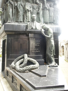 This was a sad tomb.