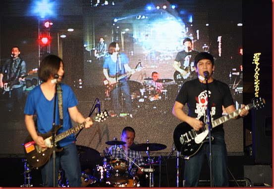 rivermaya on stage rivermaya on stage