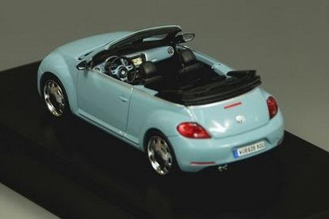 [2013-VW-Beetle-Cabriolet-92.jpg]