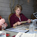 Roni O Donnell, Gloria Hanke