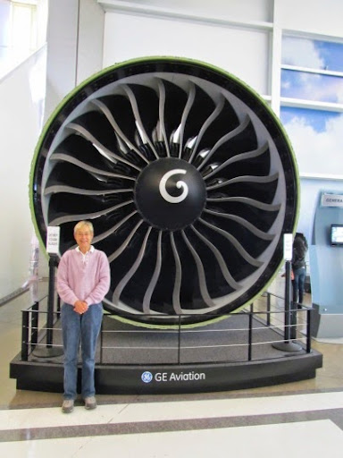 BoeingFactoryTour-20-2014-06-5-22-18.jpg