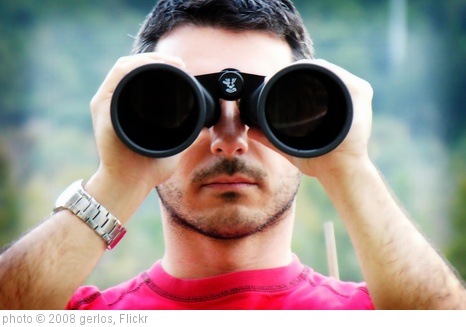 'Binoculars portrait (dscn4659_mod_vign_sm)' photo (c) 2008, gerlos - license: http://creativecommons.org/licenses/by-sa/2.0/