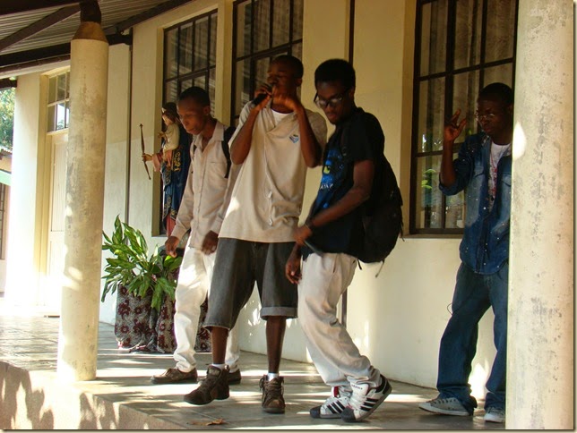 Alunos no momento cultural