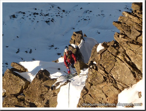 Corredor Nit de Carnestoltes 200m MD 80º IV (Puntes de la Vinyola 2752m, Puymorens) (Omar) 0961