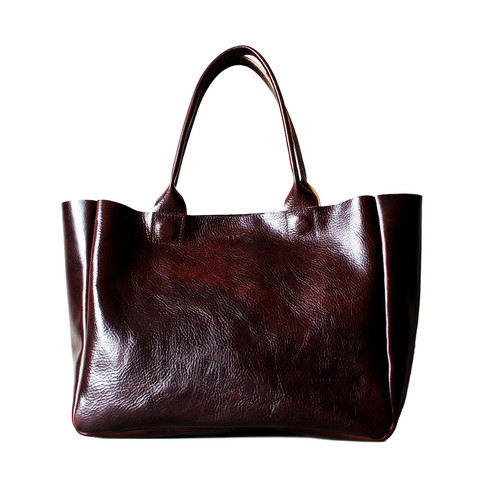 I need a new everyday work tote. This one by Rib & Hull is simple and chic. And the color is so versatile. ($285, ribandhull.com) I need a new everyday work tote. This one by Rib & Hull is simple and chic. And the color is so versatile. ($285, ribandhull.com)