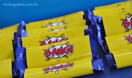 [mesa-2-bang-chocolates--festa-infantilsuper-heroi-universo-materno%255B4%255D.jpg]