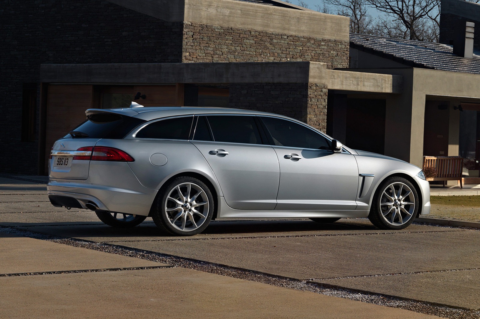 [Jaguar-XF-Sportbrake-4%25255B2%25255D.jpg]