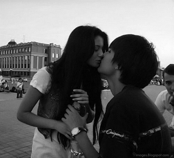 [Kiss-cute-teen-couple-love-affection-feelings%255B3%255D.jpg]