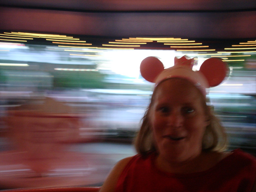 [October%25202008%2520Disney%25203%2520076%255B3%255D.jpg]