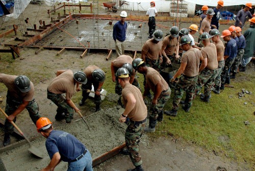 [bucket%2520brigade%2520500x335%2520US_Navy_060726-N-0553R-002_Philippine_Navy_Seabees_and_U.S._Navy_Seabees_assigned_to_Naval_Mobile_Construction_Battalion_One_%2528NMCB-1%2529%255B3%255D.jpg]
