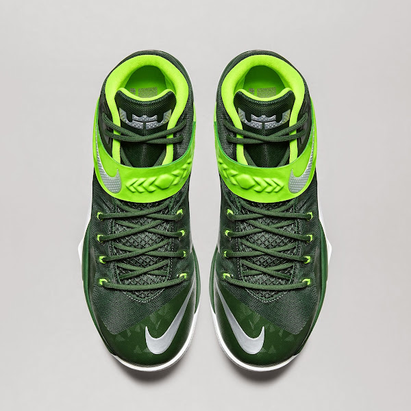 Nike Zoom LeBron Soldier VIII TB 8211 Gorge Green amp Electric Green