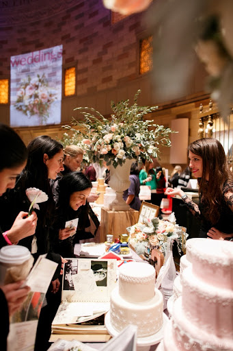 The Martha Stewart Weddings booth, featuring tons of crafts and Syliva Wienstock cakes, stayed busy all day! The Martha Stewart Weddings booth, featuring tons of crafts and Syliva Wienstock cakes, stayed busy all day!