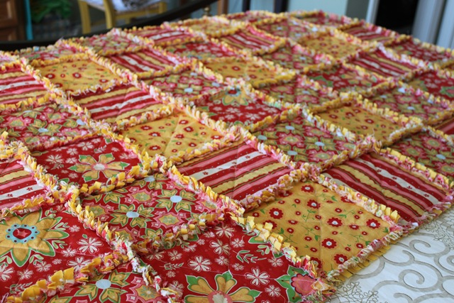 [Rag%2520Quilt%2520Yellow%2520and%2520Red%2520042%255B6%255D.jpg]