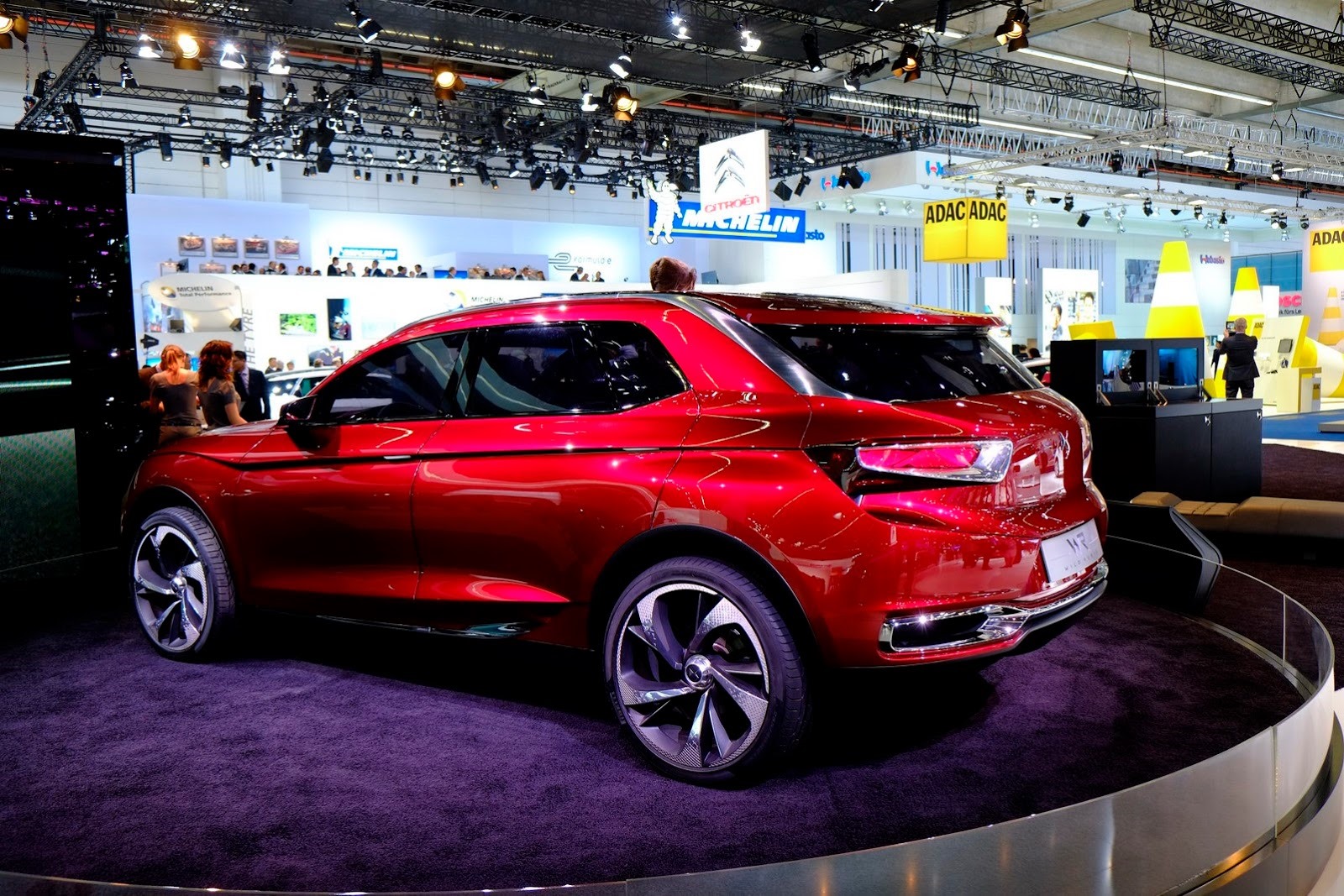 [Citroen-DS-Wild-Rubis-Concept-4%255B2%255D.jpg]