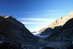 Valle de Gaube entre la niebla desde les Oulettes de Gaube