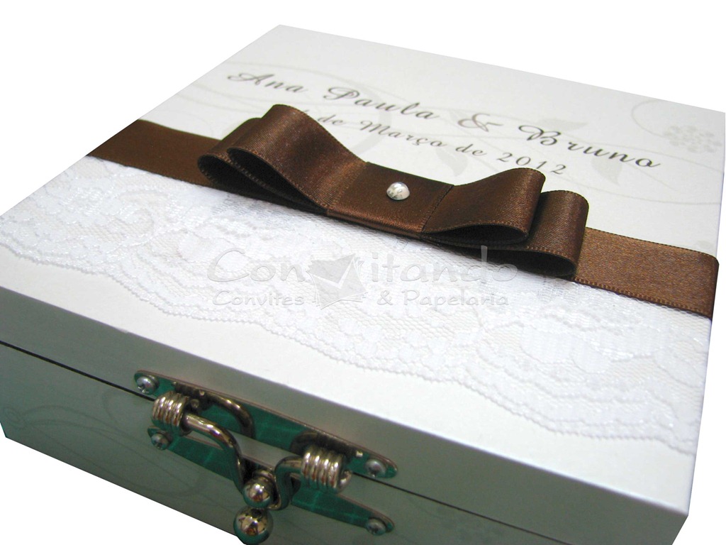 [CAIXA-DOCES---COM-FECHO3%255B4%255D.jpg]