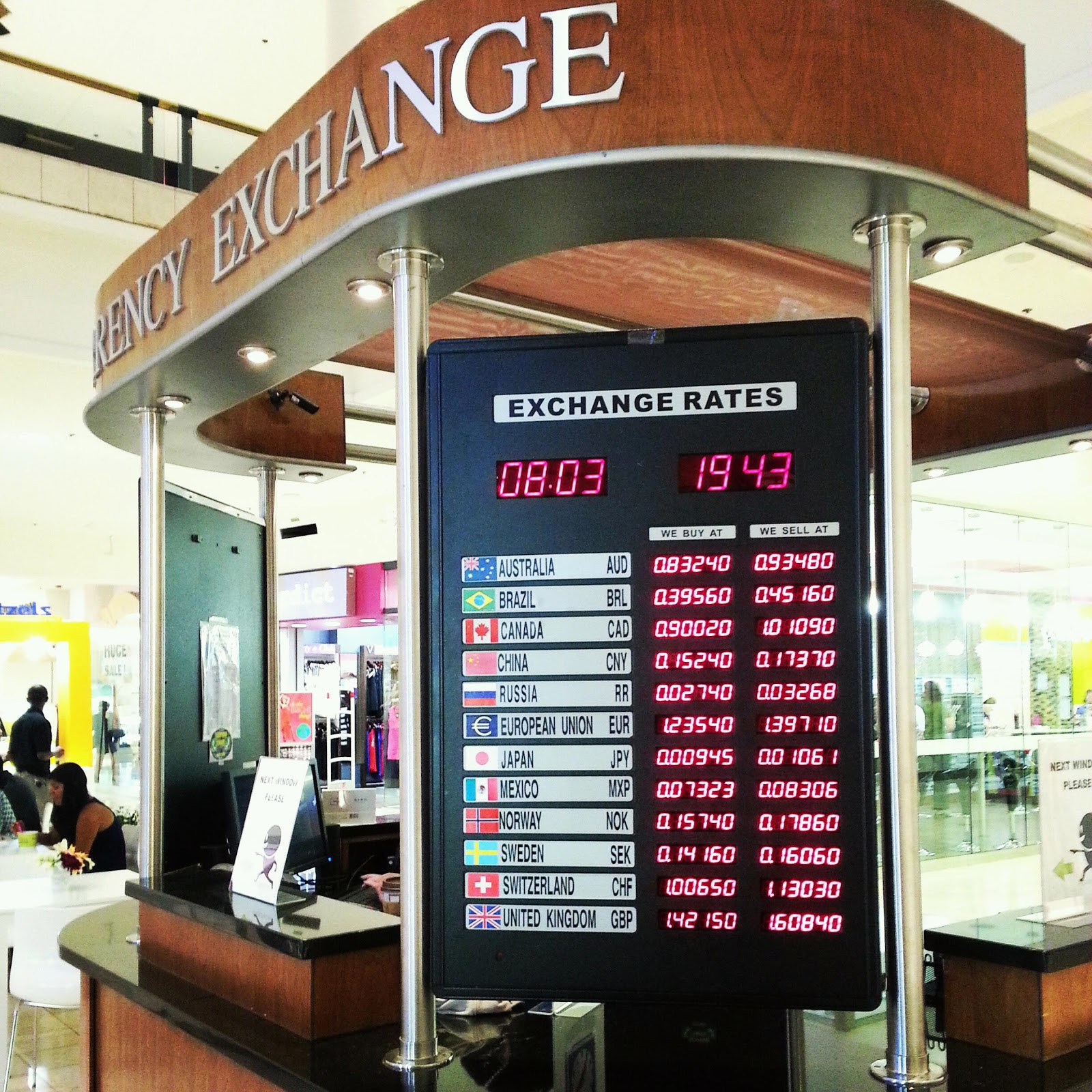 Robert Dyer Bethesda Row CURRENCY EXCHANGE KIOSK OPENS AT MONTGOMERY