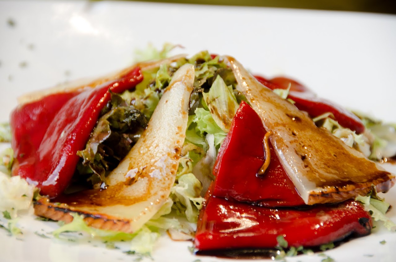 Roasted red pepper salad