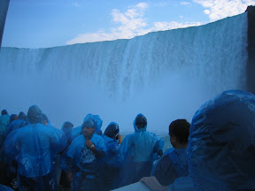 Cataratas del Niágara 105 - El barco ya no puede.jpg