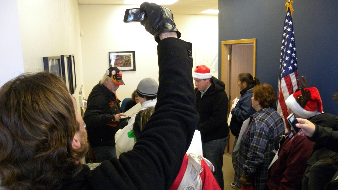 [Ribble%2520Protest%2520in%2520GB%2520DEc%252021%252011%2520%252825%2529_20111221_094compressed%255B9%255D.jpg]