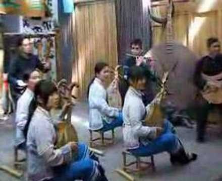 [Vietnam_gruppi_etnici_Buyei%255B4%255D.jpg]