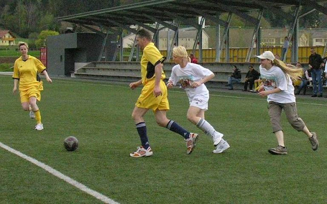 23042008fussballpaka40.JPG