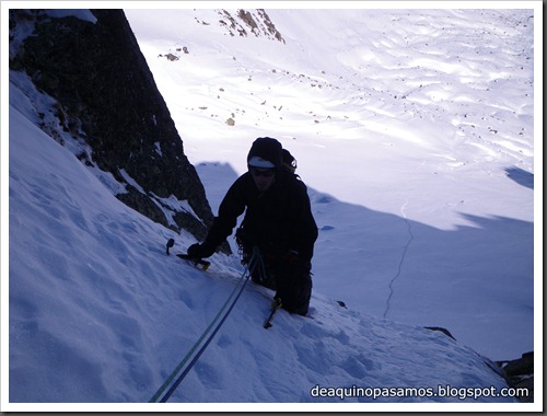 Corredor Nit de Carnestoltes 200m MD 80º IV (Puntes de la Vinyola 2752m, Puymorens) (Isra) 8538