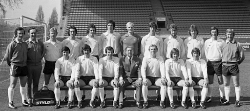 Elenco do Fulham na temporada 1974/75 Elenco do Fulham na temporada 1974/75