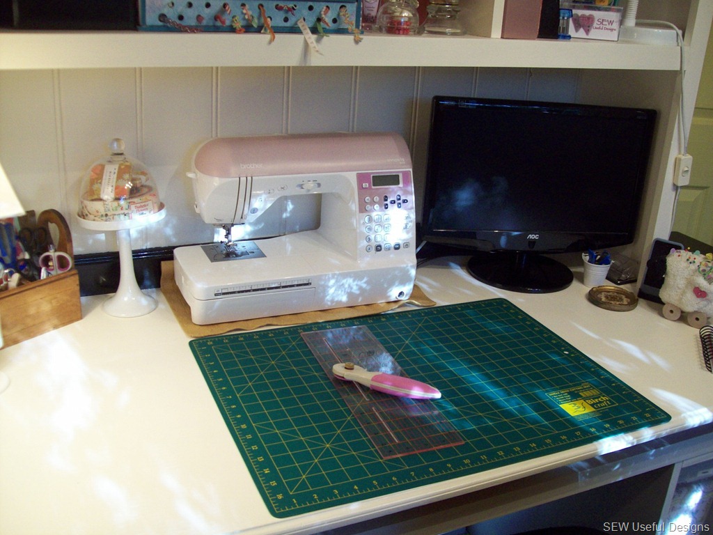 [Studio%2520cutting%2520mat%255B7%255D.jpg]