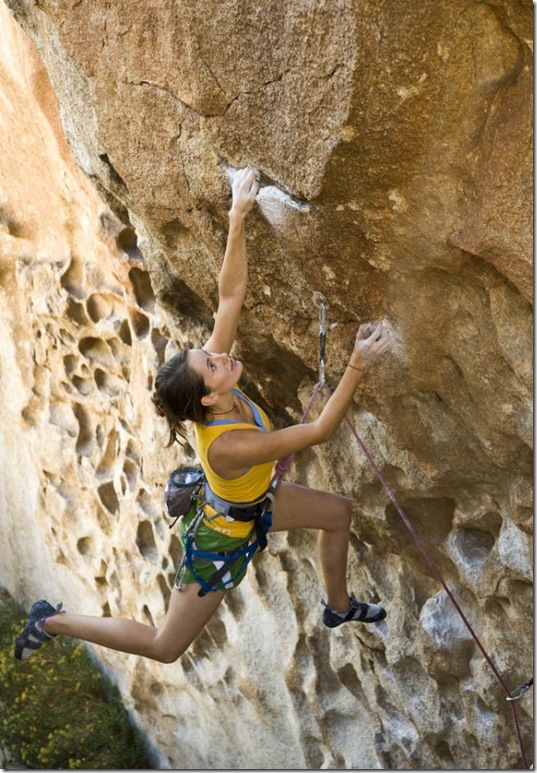 girls-rock-climbing-29