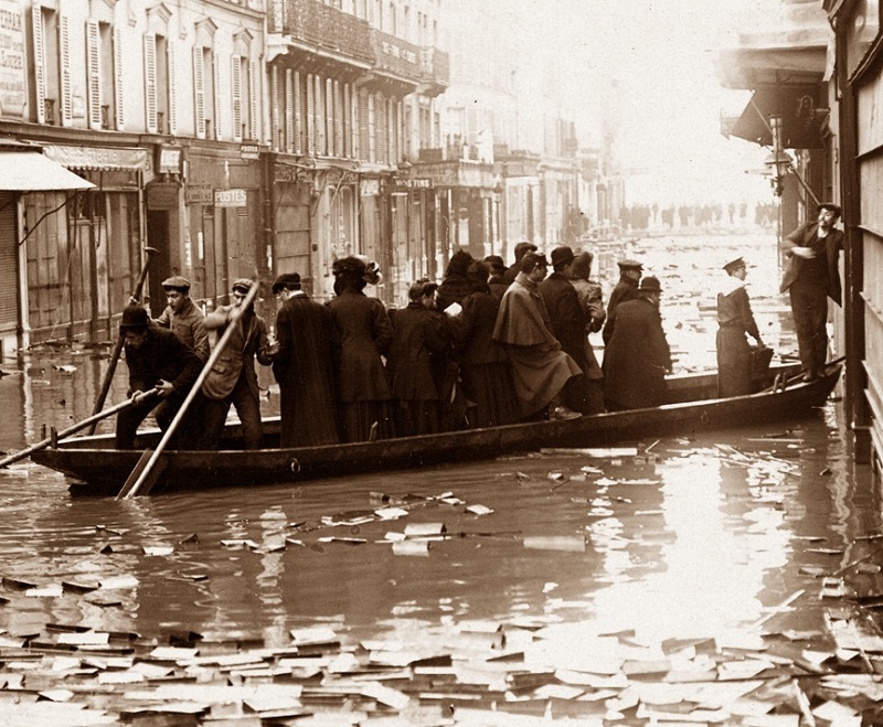 Rue_Saint-Dominique_1910