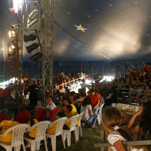 Câmara de Penalva do Castelo brindou crianças com ida ao Circo
