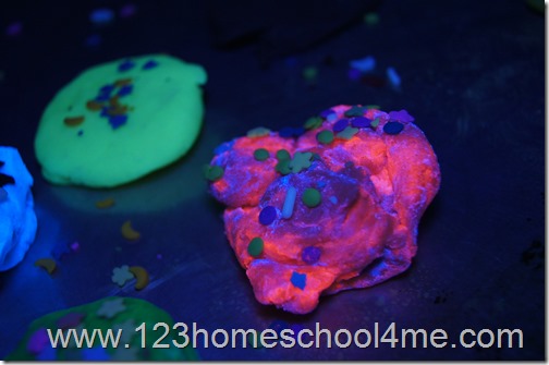 Glow in the dark playdough Glow in the dark playdough