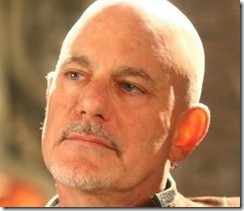 Rob Cohen menekülős drámát digiál