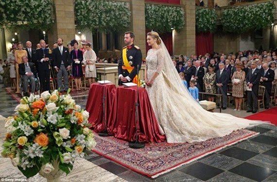 El matrimonio tuvo lugar en la catedral de Notre Dame del Ducado de Luxemburgo. El civil se celebró ayer. El matrimonio tuvo lugar en la catedral de Notre Dame del Ducado de Luxemburgo. El civil se celebró ayer.