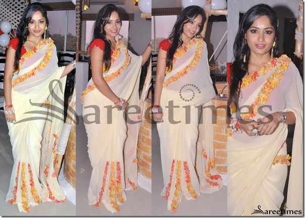 Madhavi_Latha_Cream_Georgette_Saree