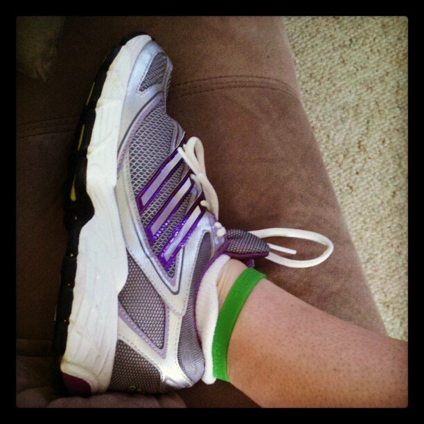 [Running%2520bracelet%255B2%255D.jpg]