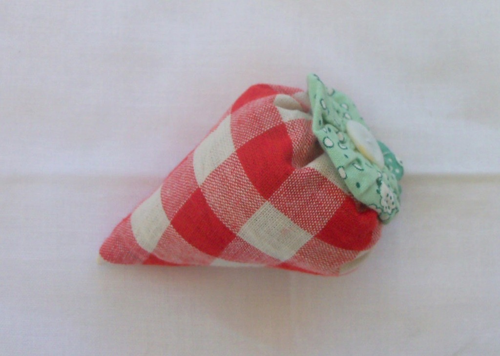 [strawberries%2520041-1%255B3%255D.jpg]