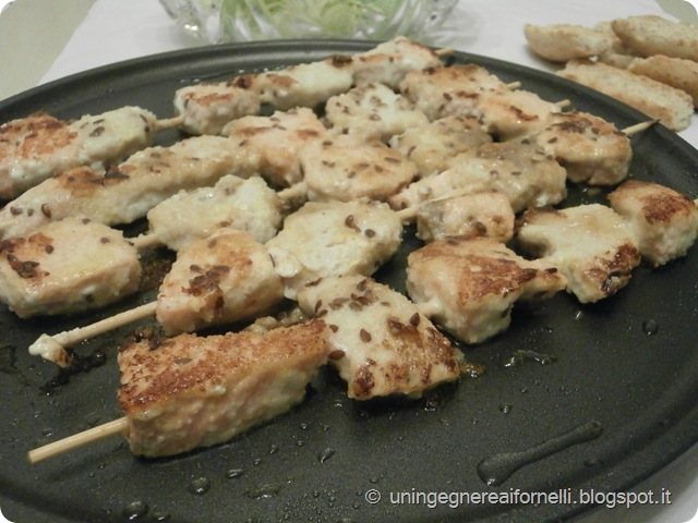salmone salmon pesce spada swordfish semi di lino pan grattato grigliati yogurt spiedini fish sticks bread crumbs salmone salmon pesce spada swordfish semi di lino pan grattato grigliati yogurt spiedini fish sticks bread crumbs
