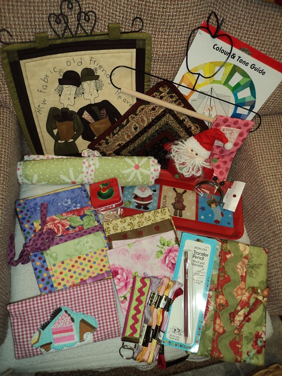 [Peg%2527s%2520gifts%252018th%2520Dec%25202011%255B6%255D.jpg]