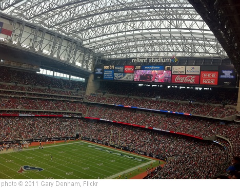 'Oakland Raiders @ Houston Texans, Reliant Stadium' photo (c) 2011, Gary Denham - license: http://creativecommons.org/licenses/by-sa/2.0/